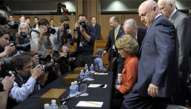 Giffords asks Senate to act on gun control
